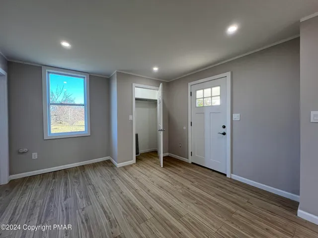 $2,600 | 1652 Bonser Road, Saylorsburg, PA 18353