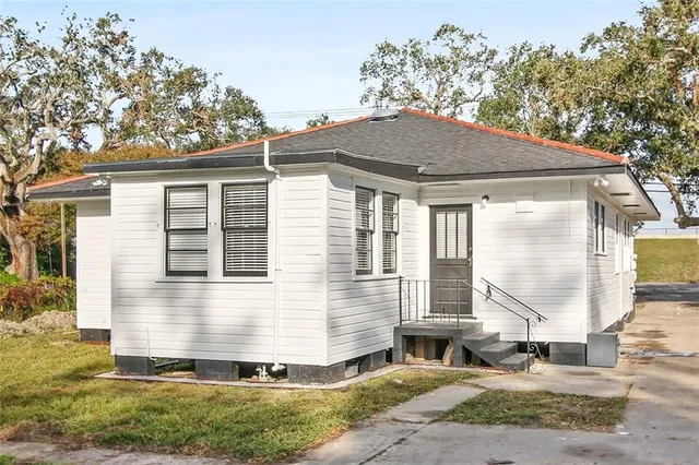 $2,500 | 7924 Hayne Boulevard, New Orleans, LA 70126