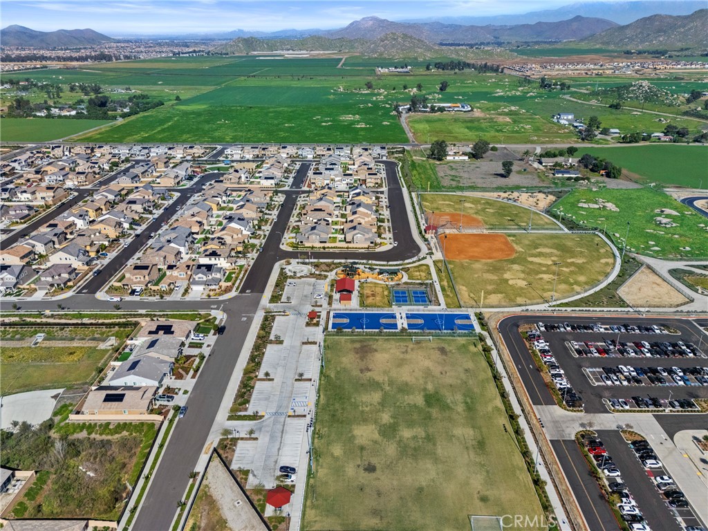 30342 Singer Lane Menifee, CA 92584 - Photo 38 of 48