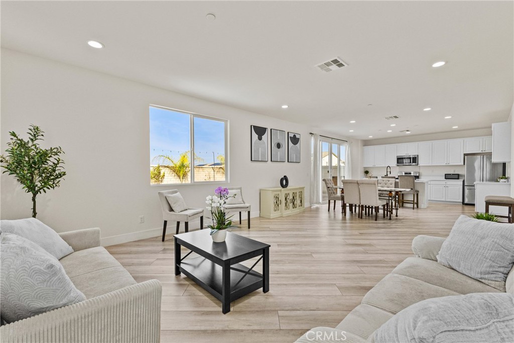 30342 Singer Lane Menifee, CA 92584 - Photo 6 of 48