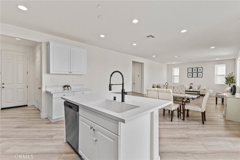 30342 Singer Lane Menifee, CA 92584 - Photo 8 of 48