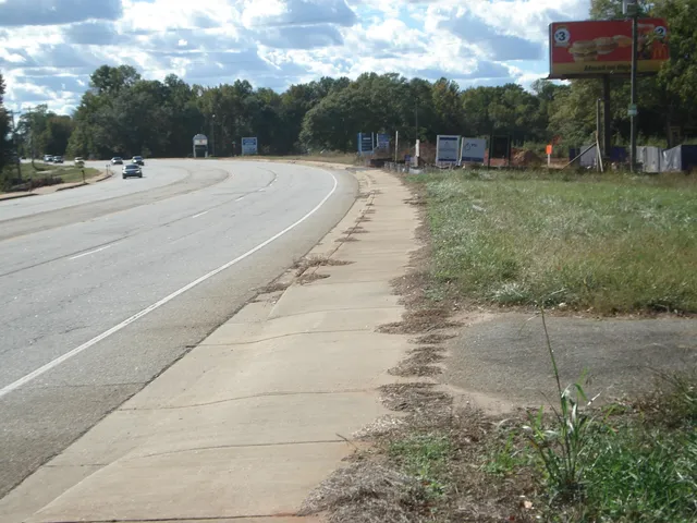 $1,200,000 | 5728 Reidville Road, Moore, SC 29369