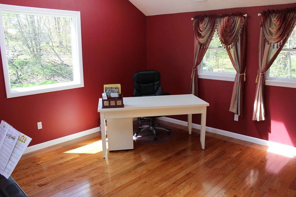 82 Shaw Farm Road Holliston, MA 01746 - Photo 10 of 25 Gallery Image 10