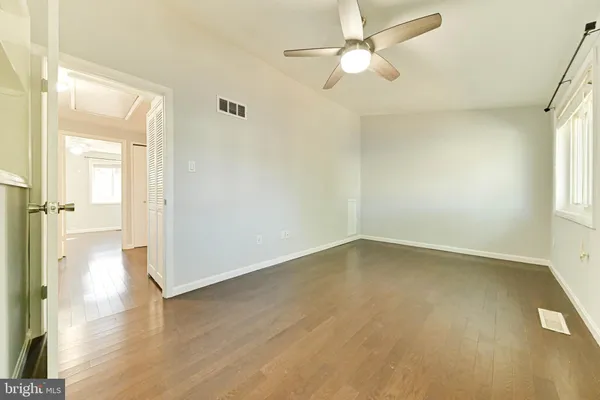 $2,300 | 6556 Frietchie Row, Columbia, MD 21045
