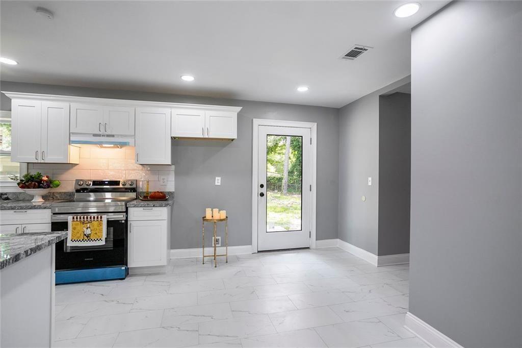 10664 Sandpiper Road Jonesboro, GA 30238 - Photo 18 of 37