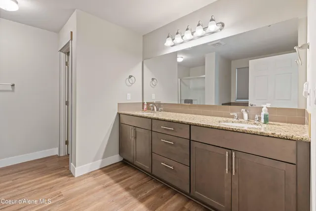 $935,000 | 53 Koyokuk Trail, Spirit Lake, ID 83869