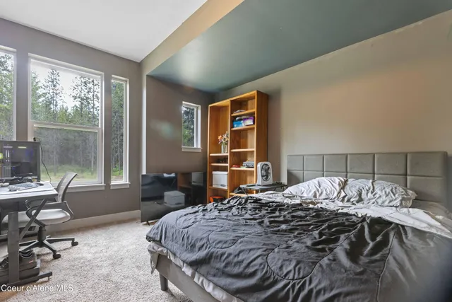 $935,000 | 53 Koyokuk Trail, Spirit Lake, ID 83869