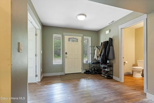 $935,000 | 53 Koyokuk Trail, Spirit Lake, ID 83869