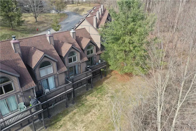 $484,900 | 105 Brookline, Ellicottville, NY 14731