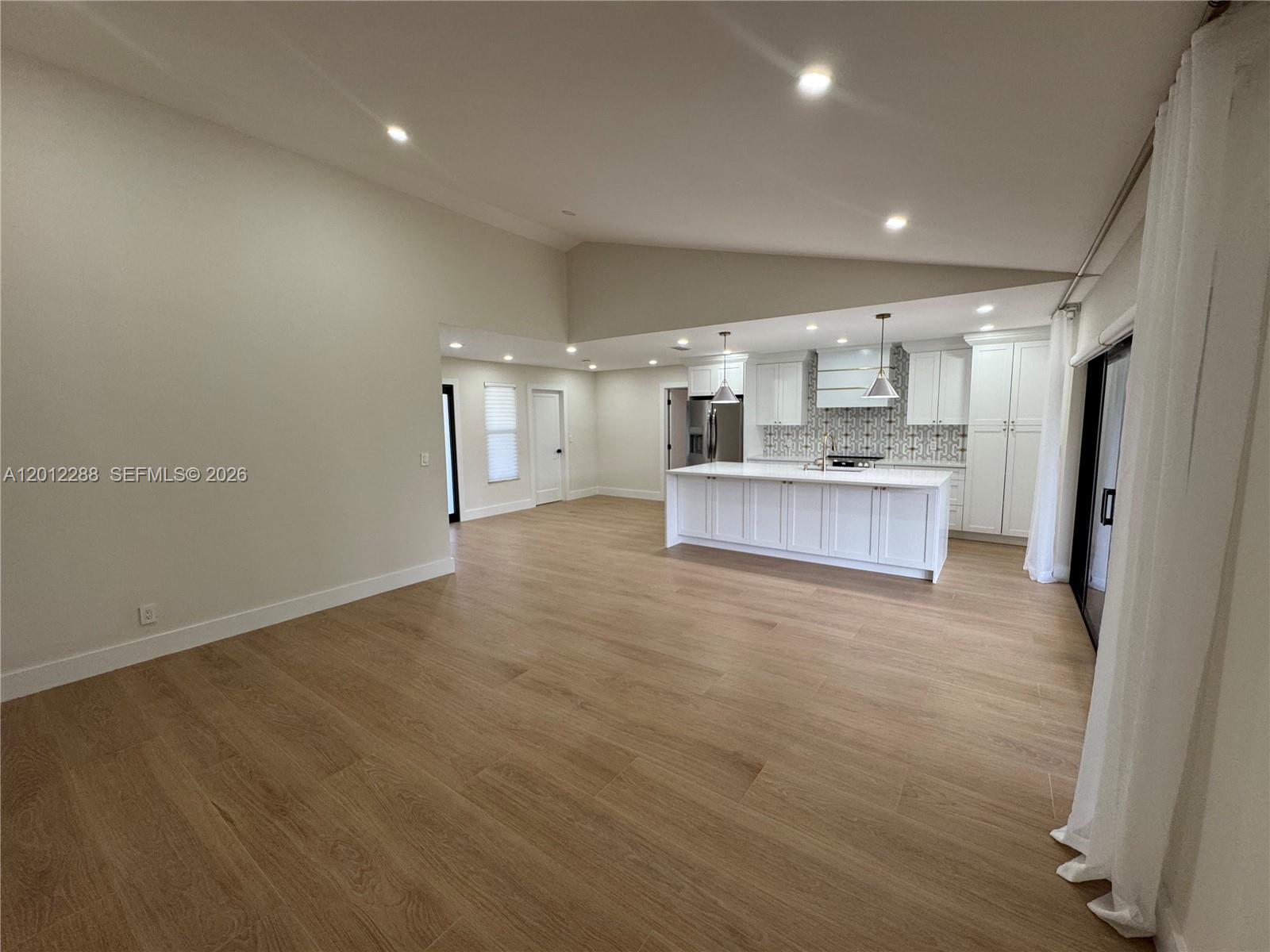 9234 Southampton Place Boca Raton, FL 33434 - Photo 4 of 22