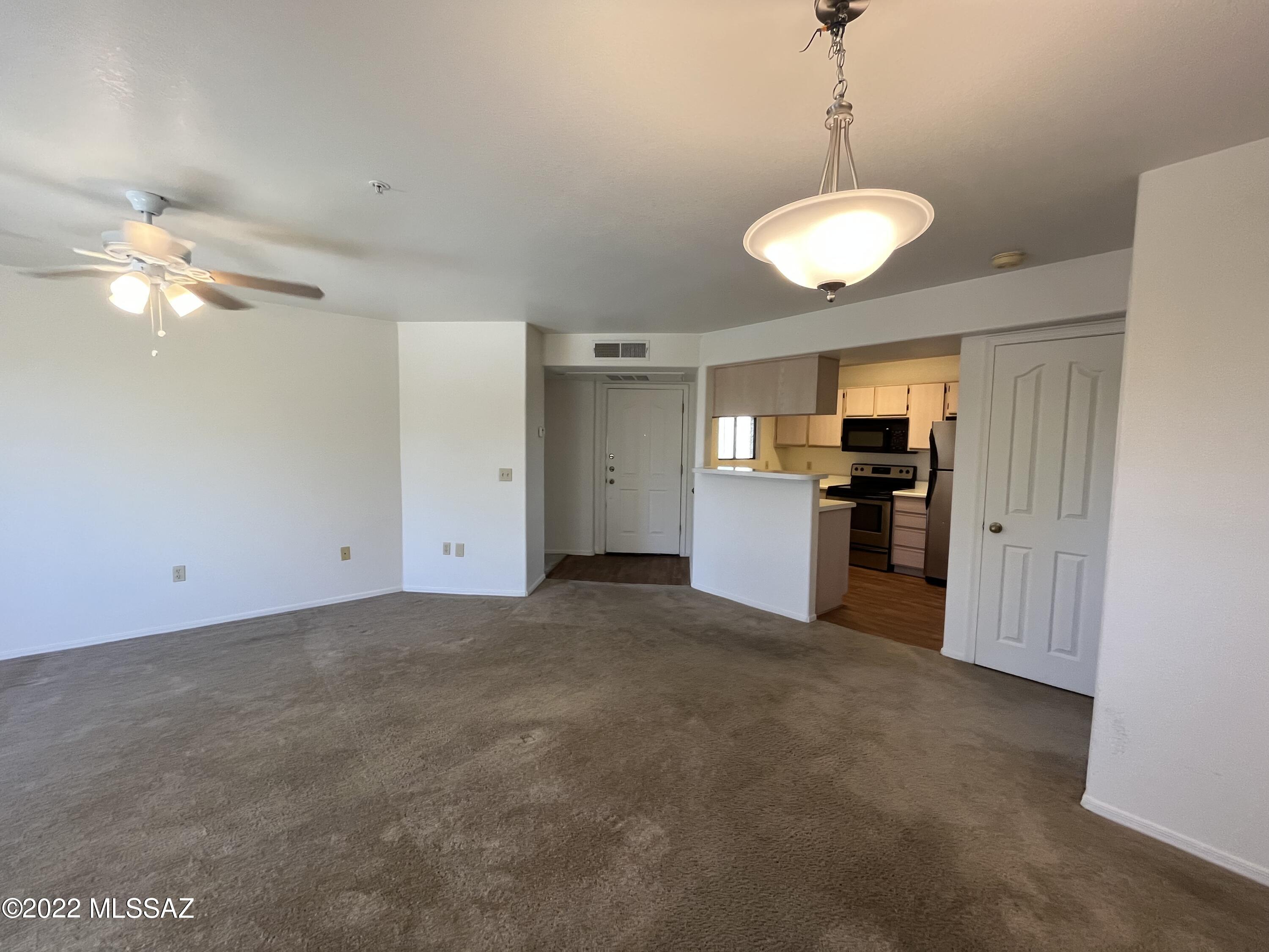 5751 North Kolb Road, Unit 38204 Tucson, AZ 85750 - Photo 7 of 20 IMG_7842