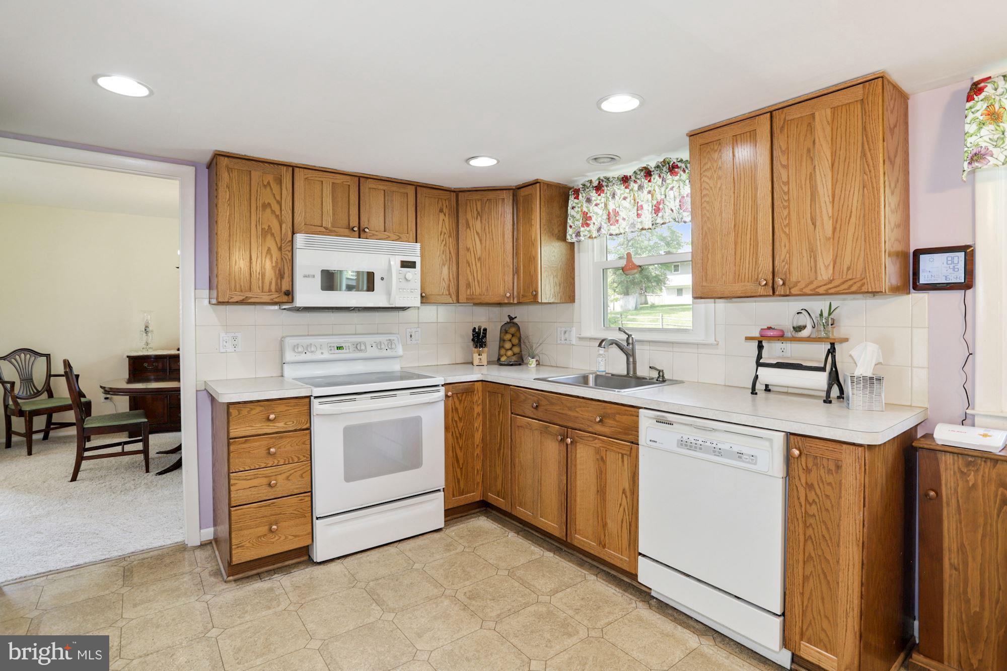 14804 Notley Road Silver Spring, MD 20905 - Photo 10 of 27 Sun-filled kitchen