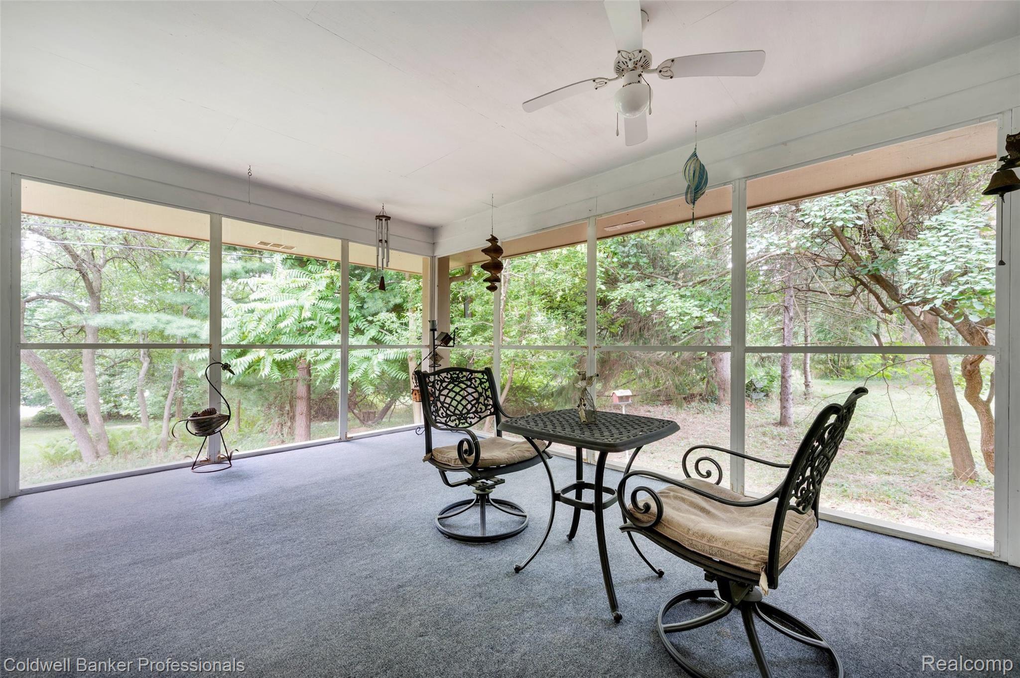 375 Hillview Street Rochester, MI 48306 - Photo 24 of 43 375-Hillview-Street-27.jpg