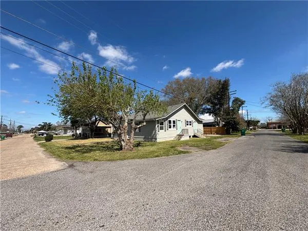 $198,000 | 2220 South Central Street, Lutcher, LA 70071