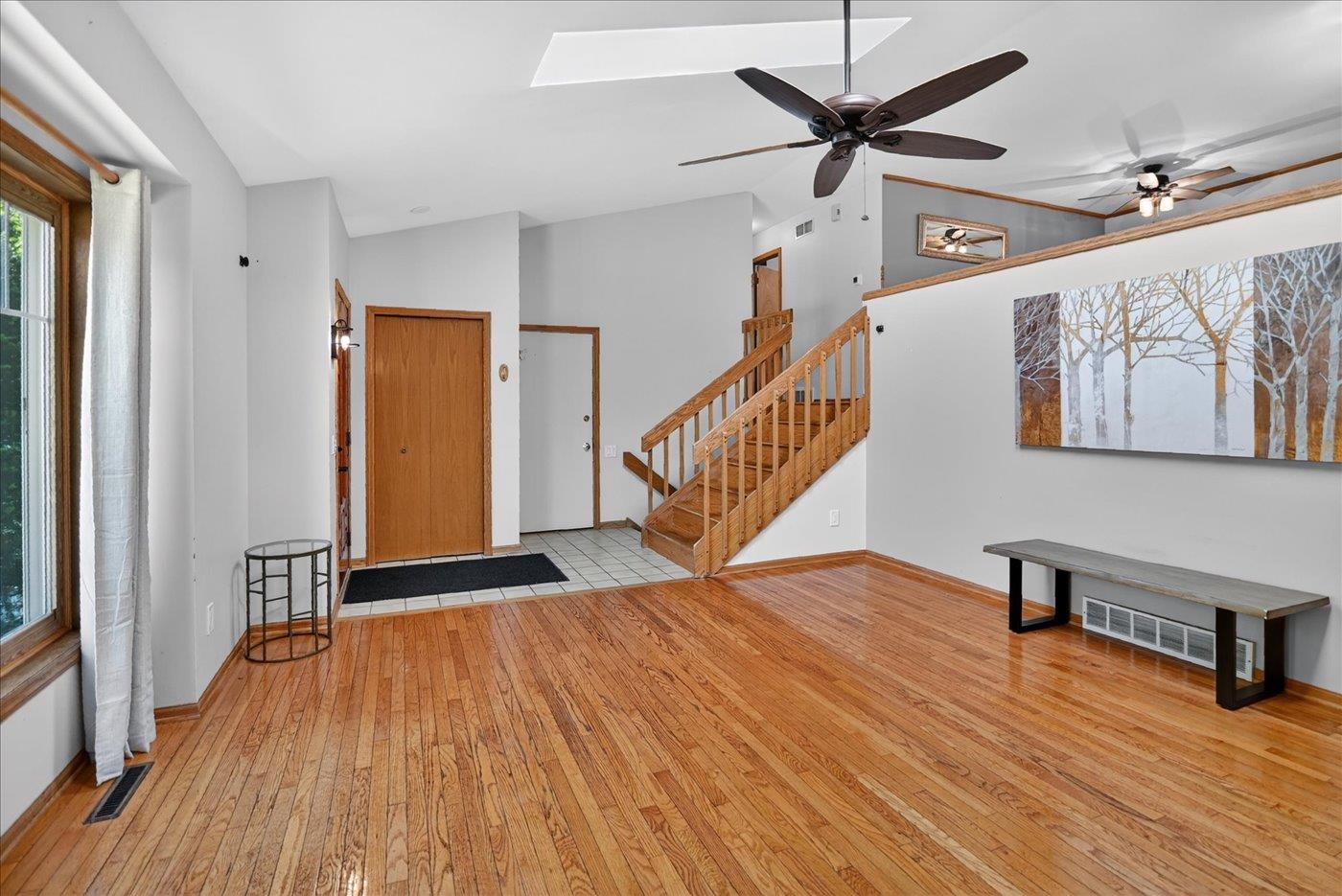 117 Knutson Drive Madison, WI 53704 - Photo 5 of 59