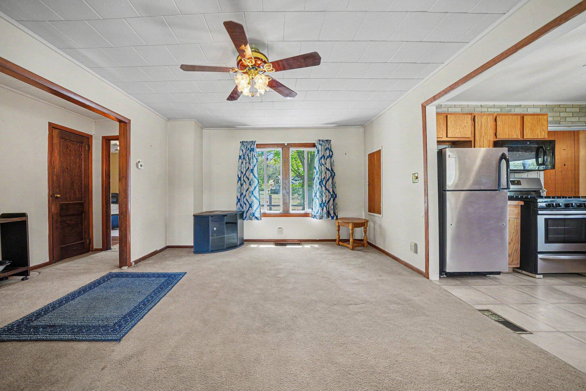 315 Pine Street Decatur, MI 49045 - Photo 12 of 31 006_file_8133