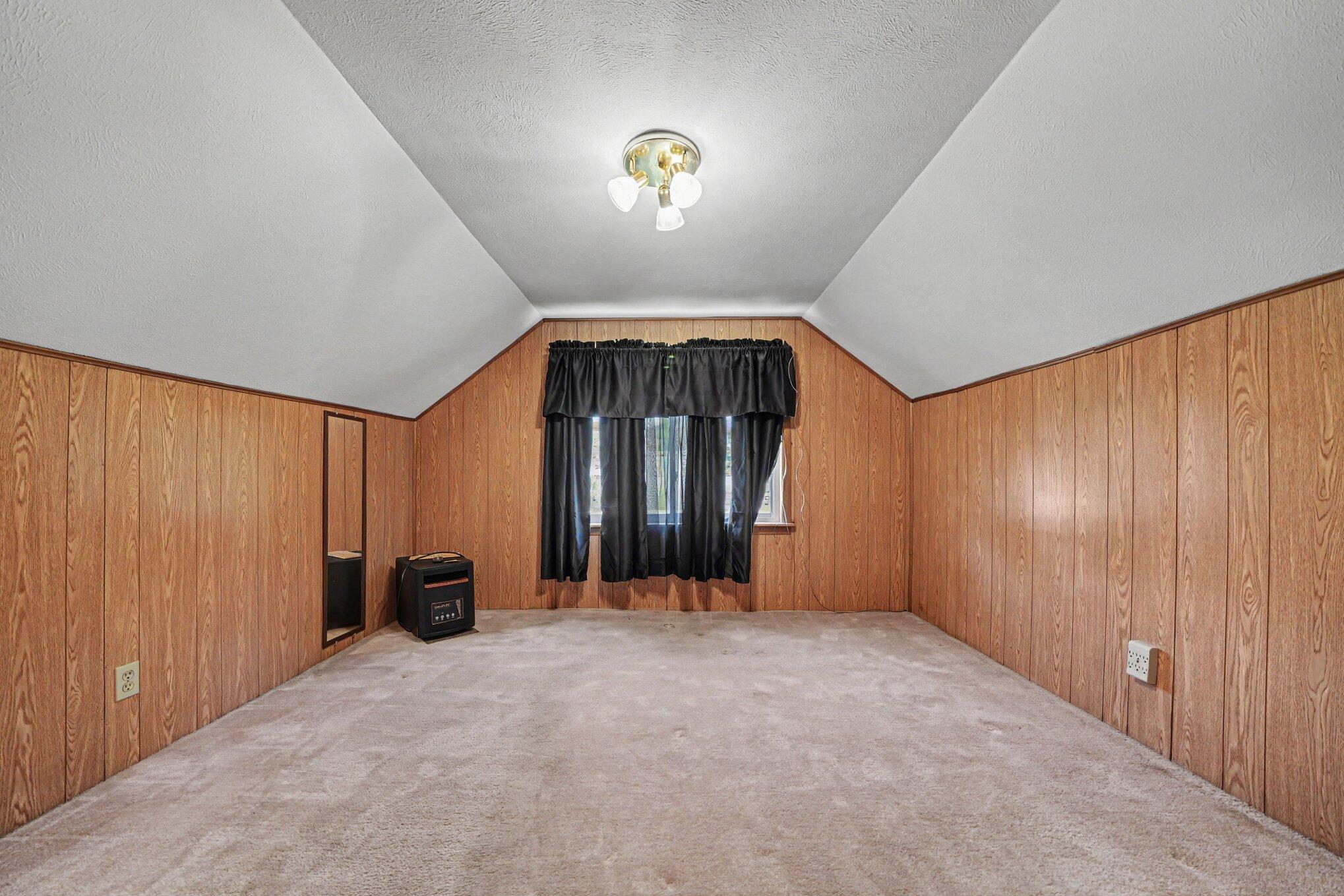 315 Pine Street Decatur, MI 49045 - Photo 18 of 31 015_file_3195