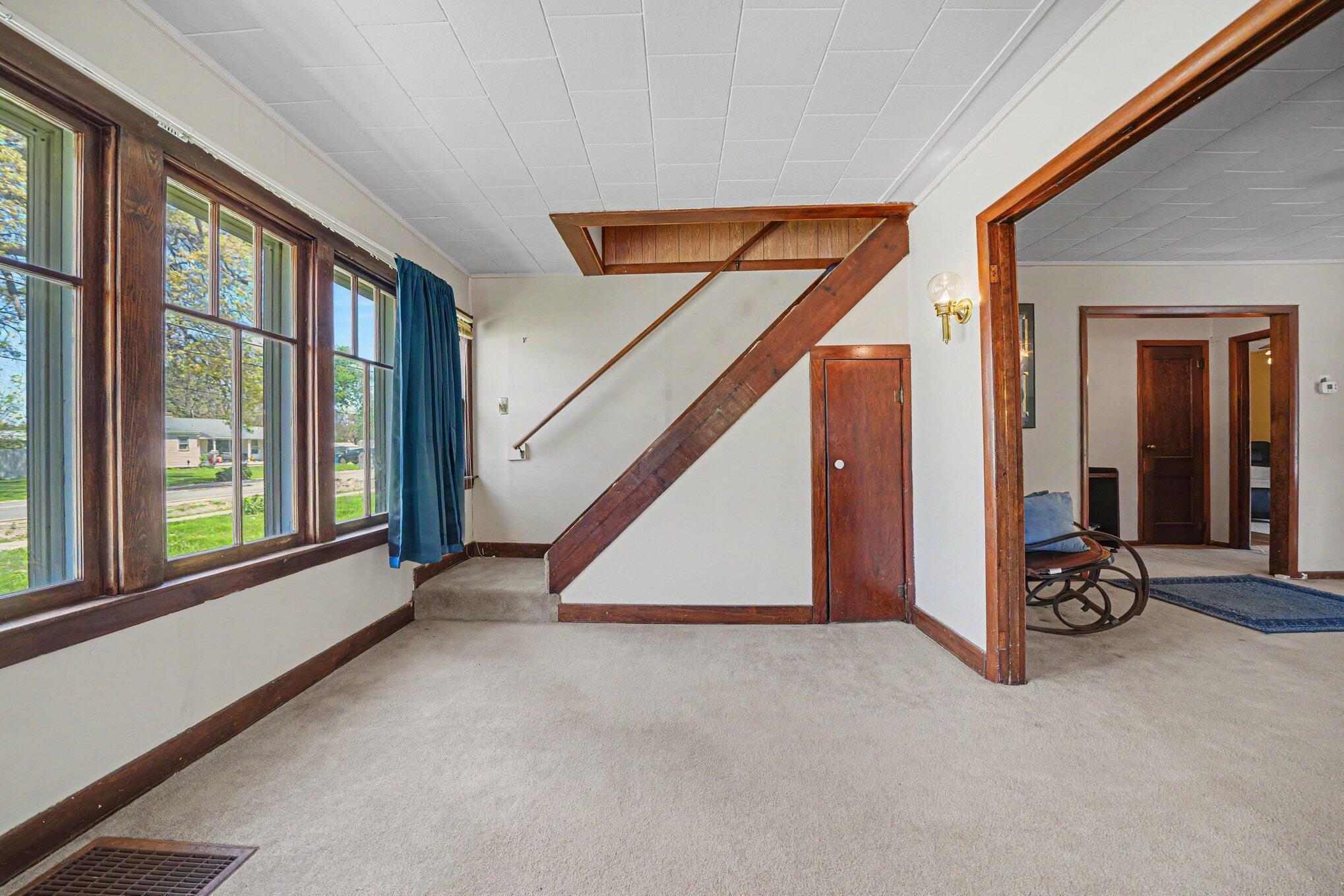 315 Pine Street Decatur, MI 49045 - Photo 7 of 31 011_file_5557