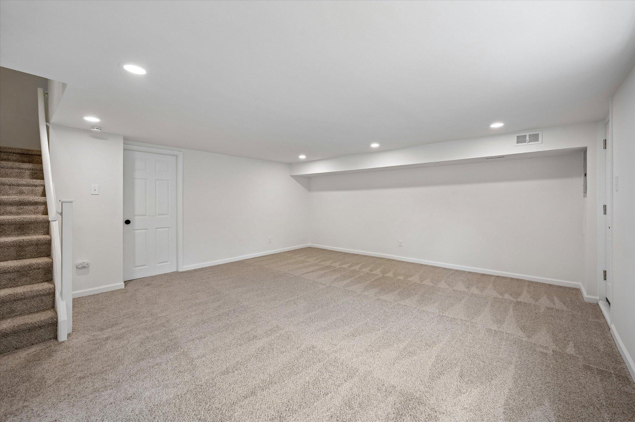 3344 Kayford Circle Philadelphia, PA 19114 - Photo 21 of 25 Finished Basement