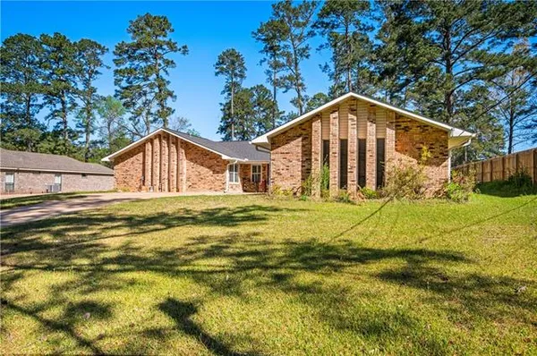 $200,000 | 115 Agnes Lane, Pineville, LA 71360