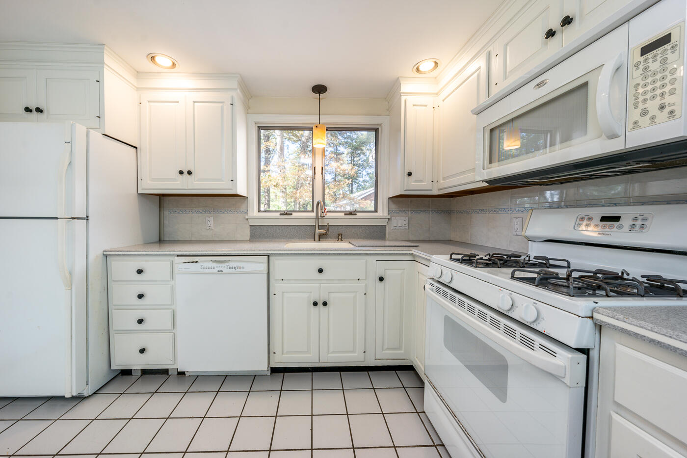 666 Craigville Beach Road Centerville, MA 02632 - Photo 17 of 47 666 Craigville Beach Road