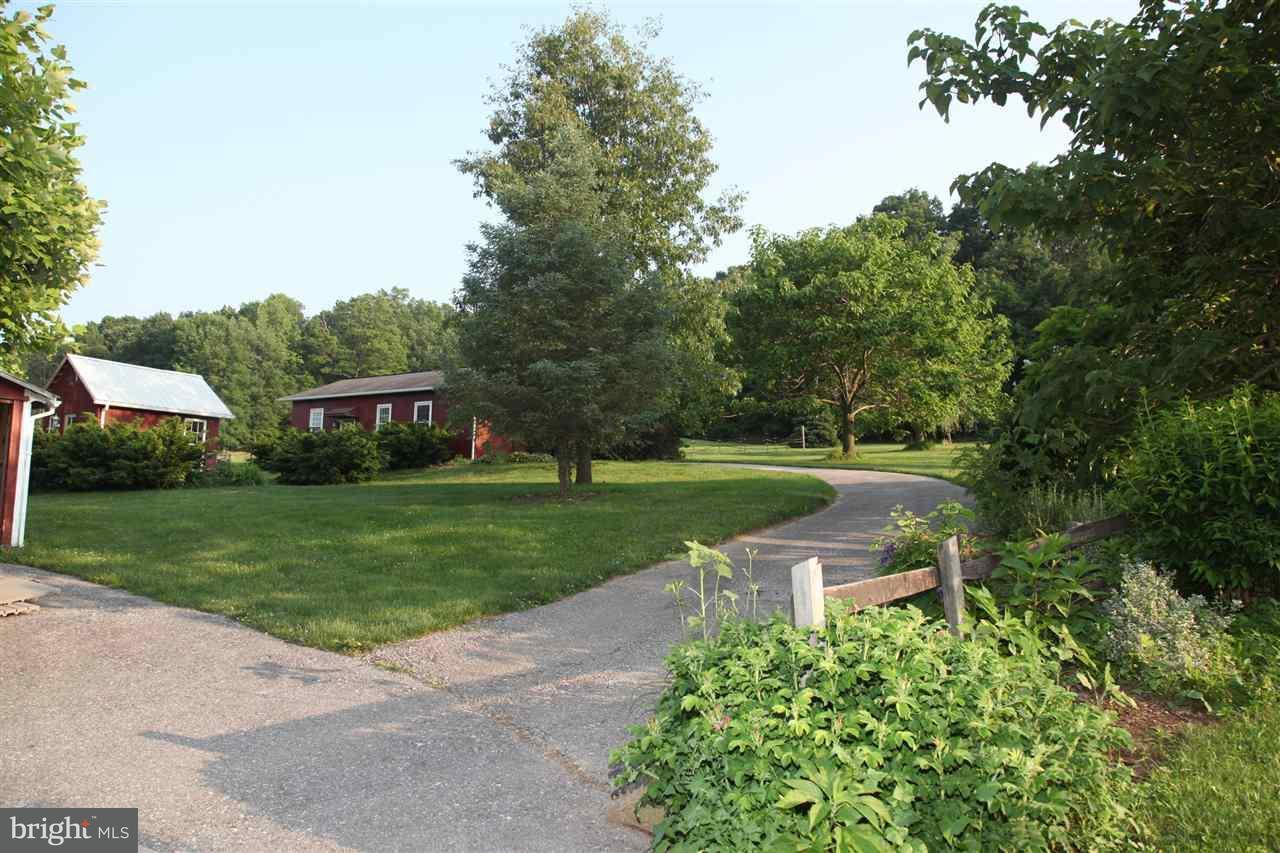 7958 Church Road Felton, PA 17322 - Photo 4 of 30