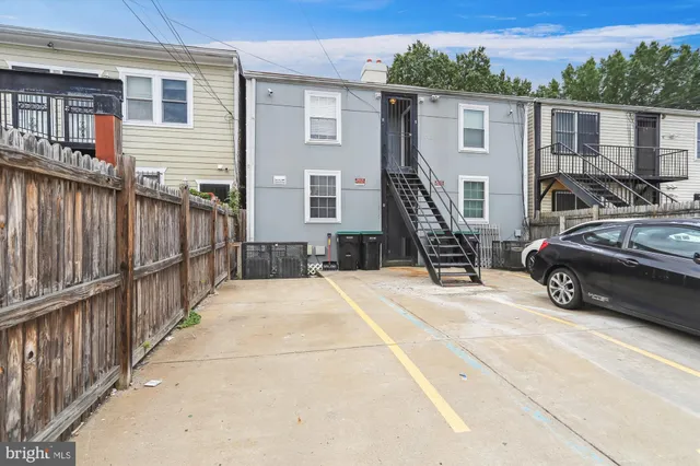 $1,400 | 1712 West Virginia Avenue Northeast, Unit 1, Washington, DC 20002