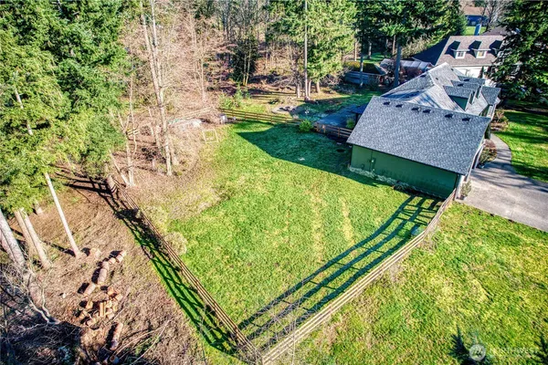 $950,000 | 24608 Southeast 387th Street, Enumclaw, WA 98022