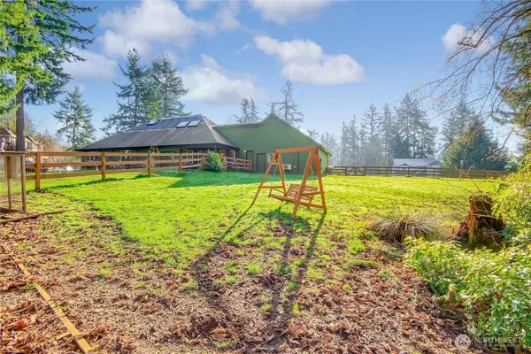 $950,000 | 24608 Southeast 387th Street, Enumclaw, WA 98022