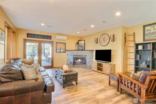 $950,000 | 24608 Southeast 387th Street, Enumclaw, WA 98022