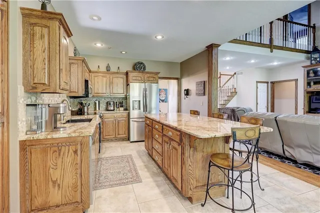 $525,000 | 124 Huntington Circle, Pittsburg, KS 66762