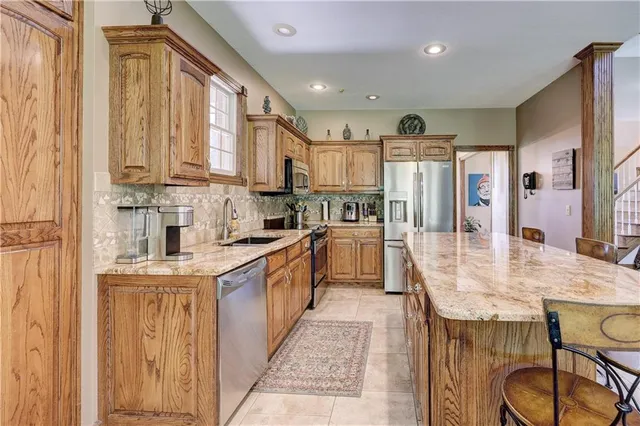 $525,000 | 124 Huntington Circle, Pittsburg, KS 66762