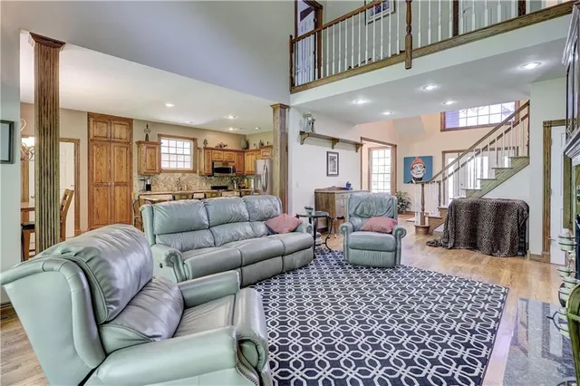 $525,000 | 124 Huntington Circle, Pittsburg, KS 66762