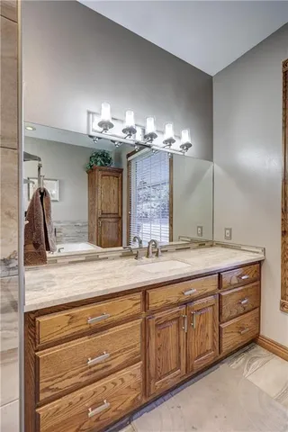 $525,000 | 124 Huntington Circle, Pittsburg, KS 66762