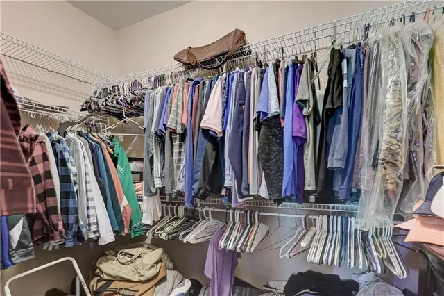 $525,000 | 124 Huntington Circle, Pittsburg, KS 66762