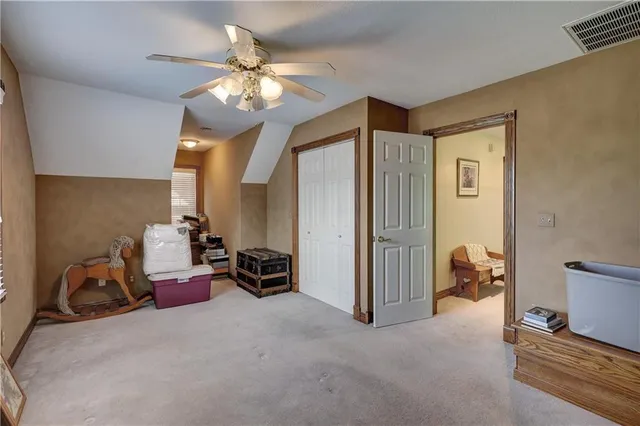 $525,000 | 124 Huntington Circle, Pittsburg, KS 66762