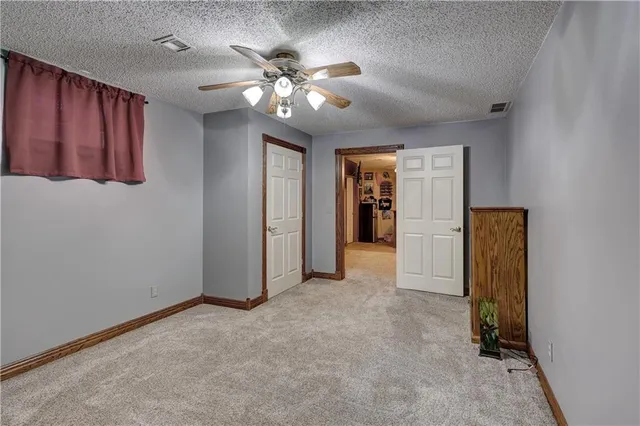 $525,000 | 124 Huntington Circle, Pittsburg, KS 66762