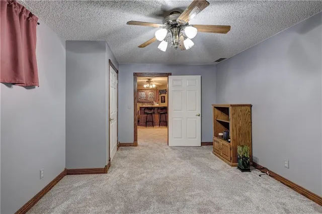 $525,000 | 124 Huntington Circle, Pittsburg, KS 66762