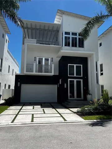 $1,920,000 | 8286 Northwest 33rd Terrace, Doral, FL 33122