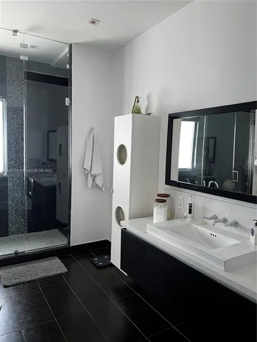 a view of a back yard of the house