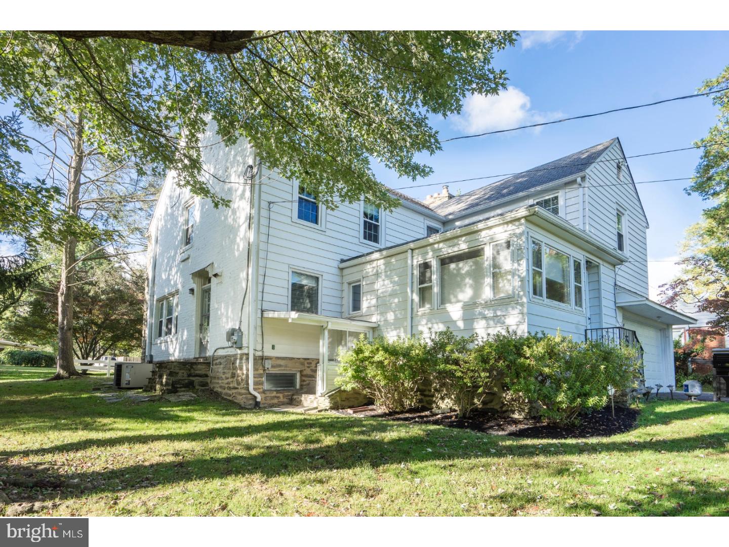 7905 Cobden Road Glenside, PA 19038 - Photo 23 of 24 Exterior Back