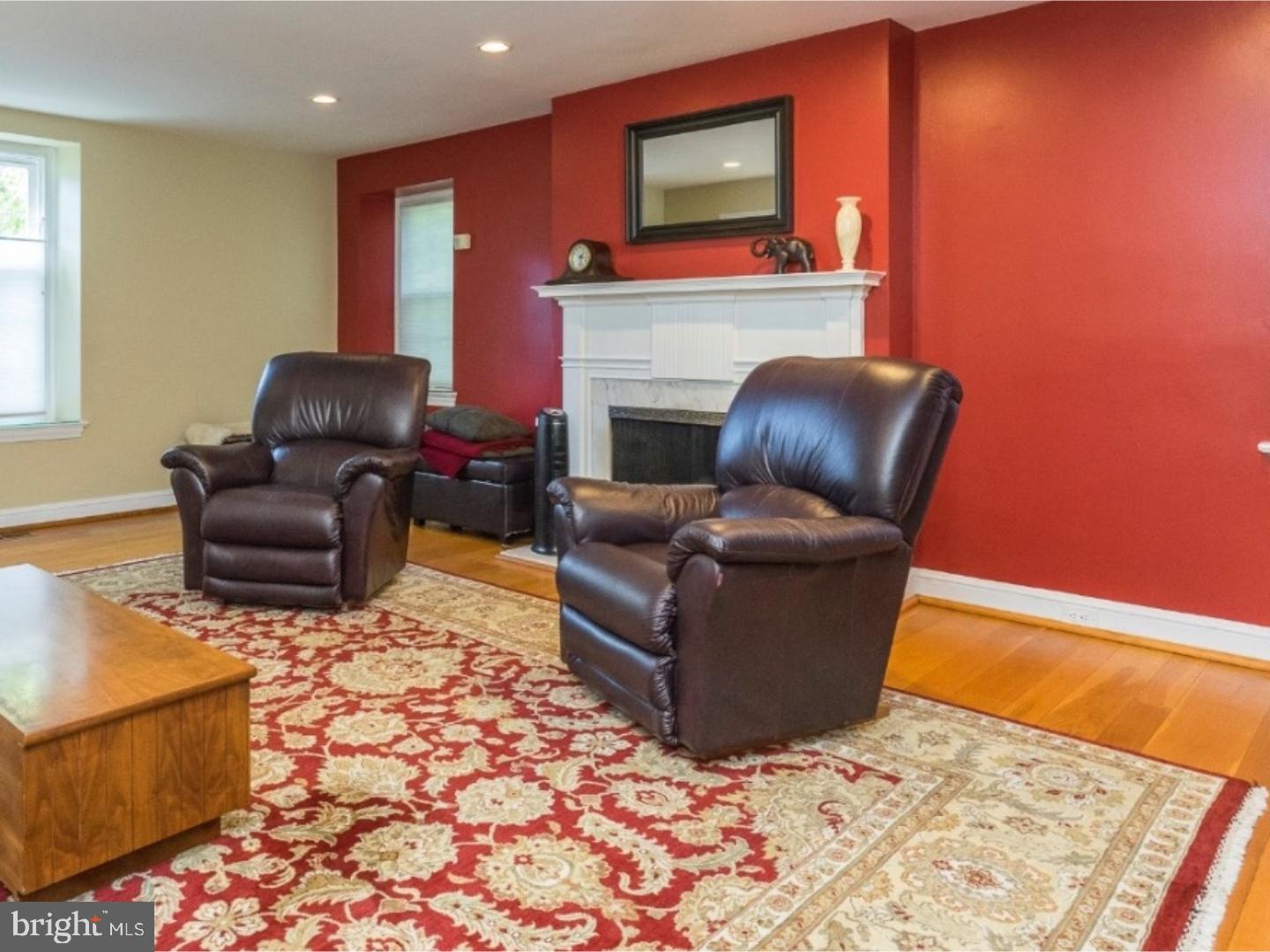 7905 Cobden Road Glenside, PA 19038 - Photo 4 of 24 Living Room