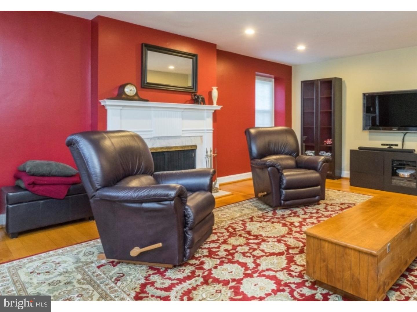 7905 Cobden Road Glenside, PA 19038 - Photo 5 of 24 Living Room