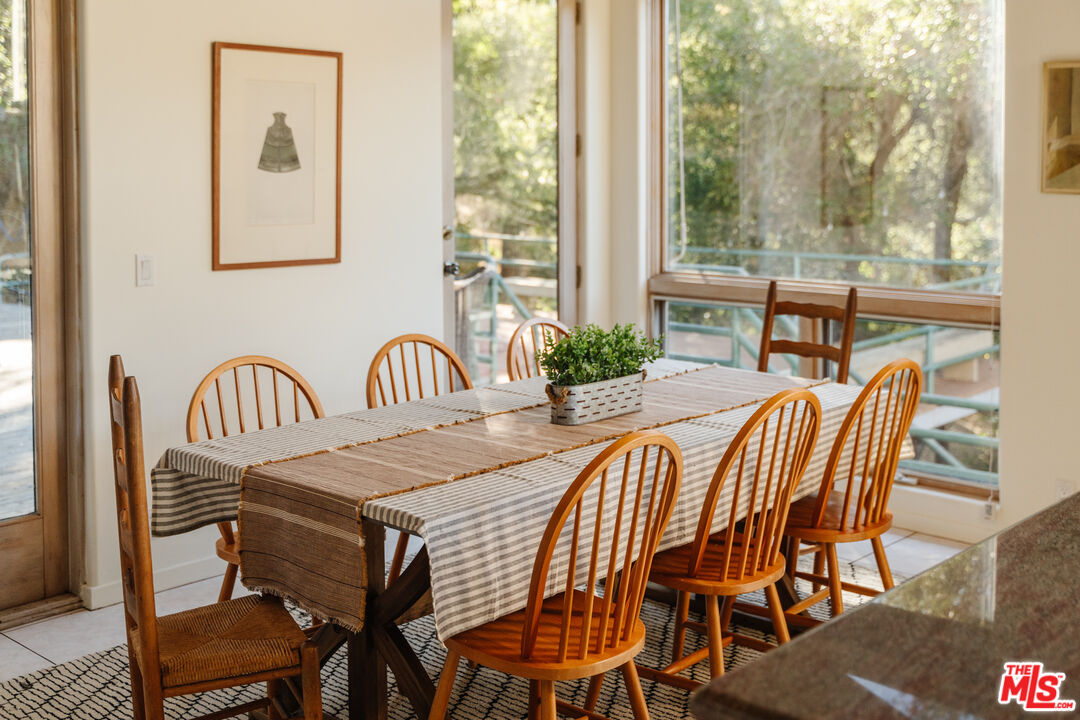 229 Muerdago Road Topanga, CA 90290 - Photo 19 of 59