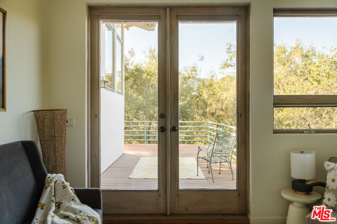229 Muerdago Road Topanga, CA 90290 - Photo 40 of 59