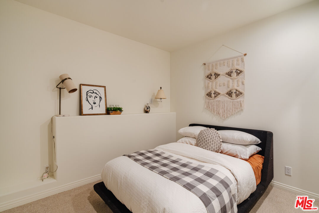 229 Muerdago Road Topanga, CA 90290 - Photo 46 of 59