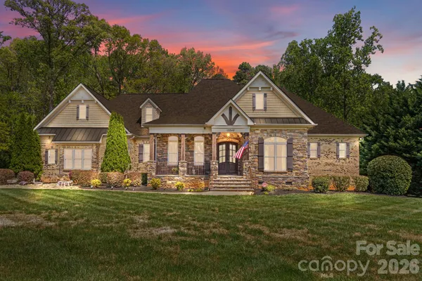 $1,099,000 | 13249 Belle Grove Manor Lane, Matthews, NC 28105