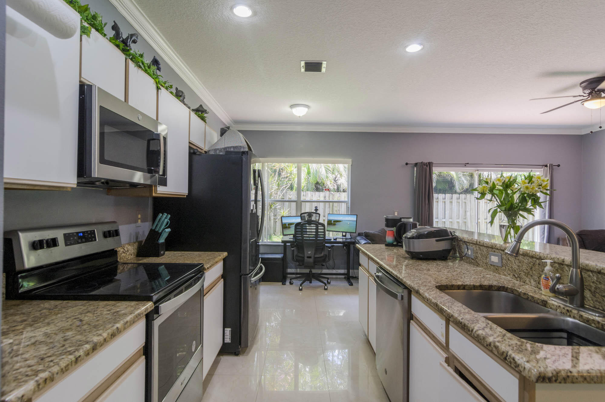 102 Baldwin Boulevard Lake Worth, FL 33463 - Photo 4 of 16 _IMG8261