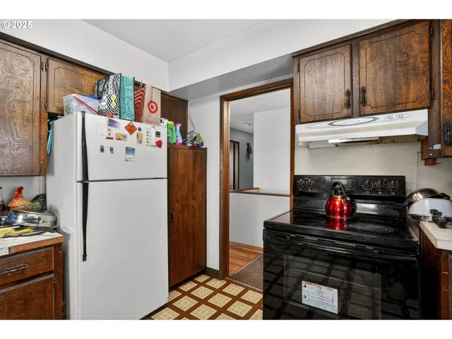 $460,000 | 4715 Southeast 94th Avenue, Portland, OR 97266