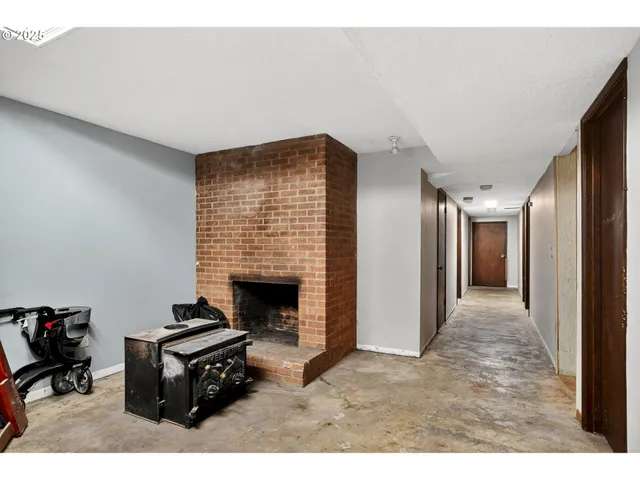 $460,000 | 4715 Southeast 94th Avenue, Portland, OR 97266